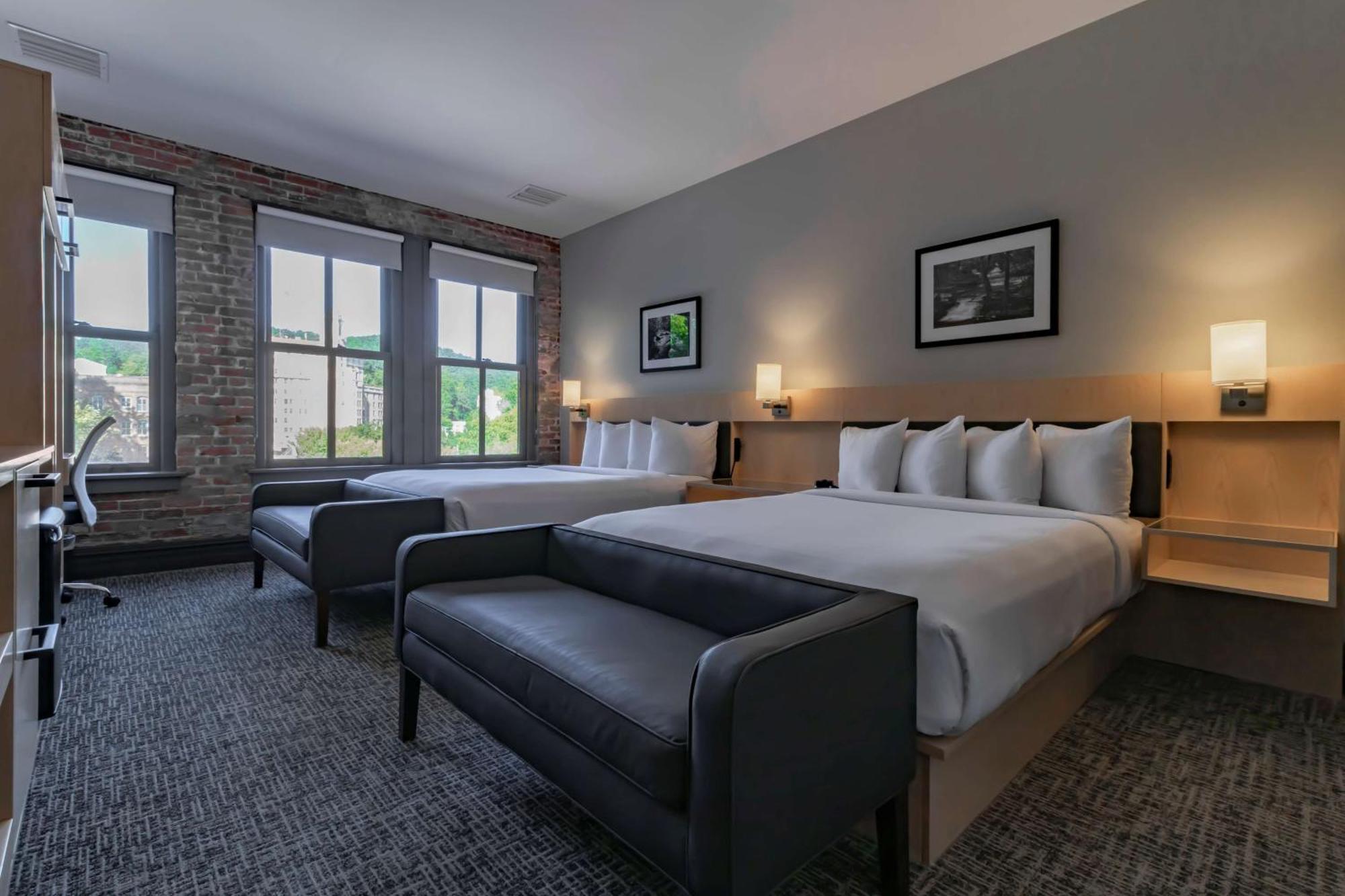 The Waters Hot Springs, Tapestry Collection By Hilton Hotell Eksteriør bilde